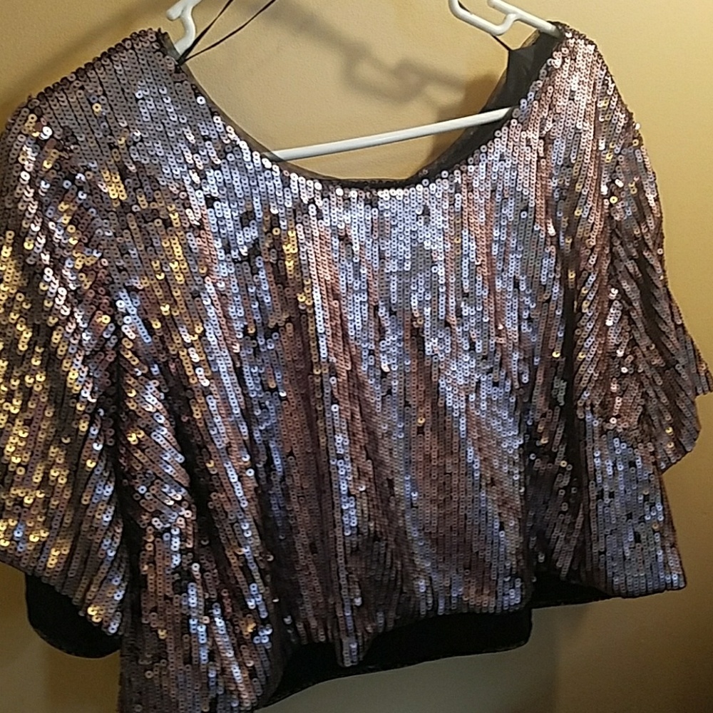 Sequined midlength shortsleeve shirt